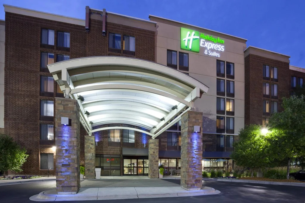 Holiday Inn Express & Suites Bloomington - MPLS Arpt Area W by IHG