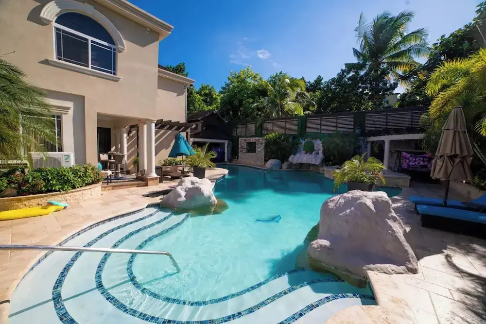 Orchids & Palms Villa