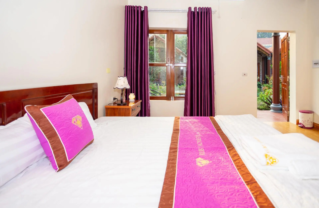 Double Bungalow with mountain view (full double bed)