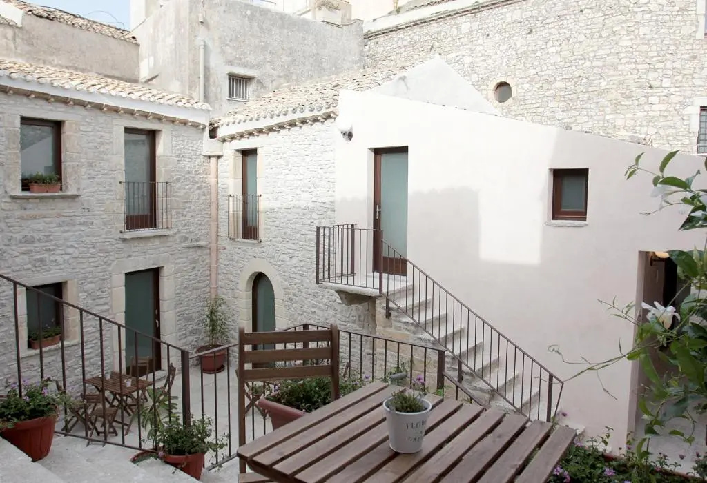 Residence San Martino- Rooms & Suite Apartments