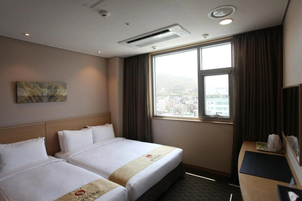 Отель Hotel Skypark Dongdaemun 1 в Сеуле