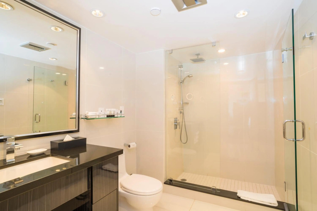 Granville Island Boutique Hotel by null