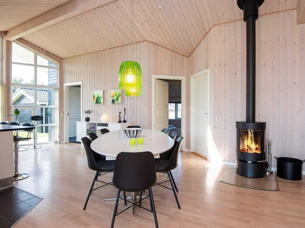 8 Person Holiday Home in Hemmet - фото 16