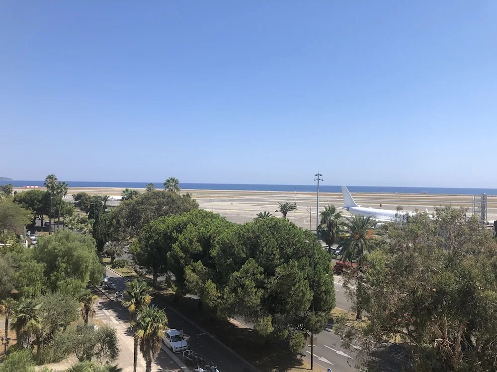 Campanile PRIME - Nice Airport - Chambres