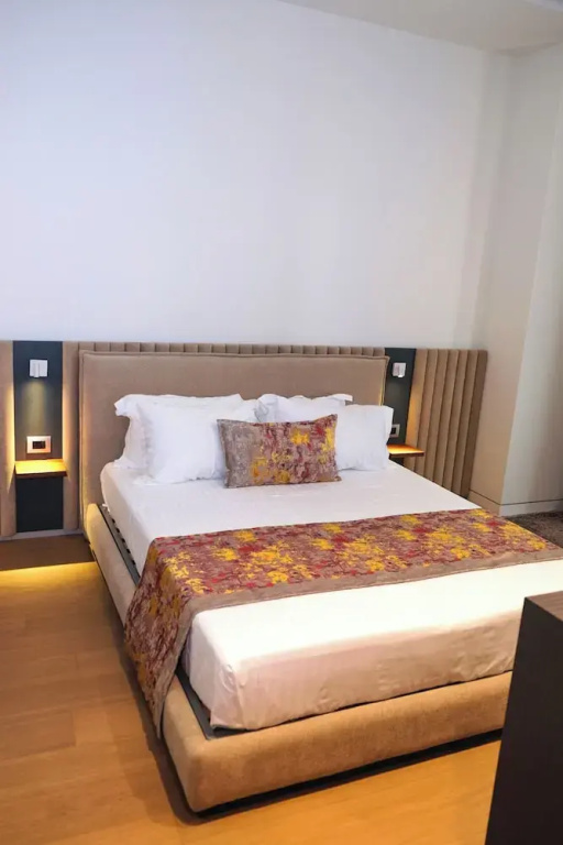 2 Bedrooms Suite