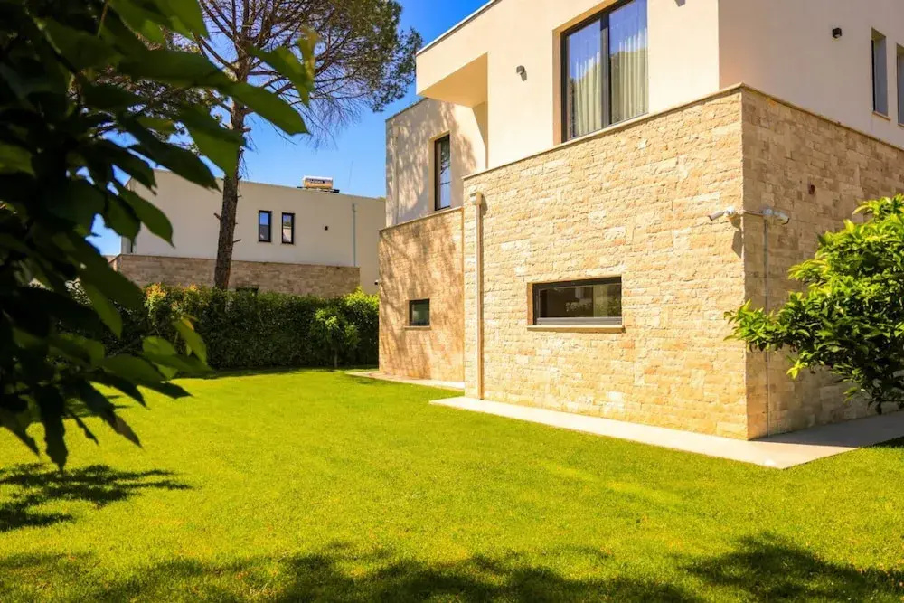 Sanpietro Individual Villa