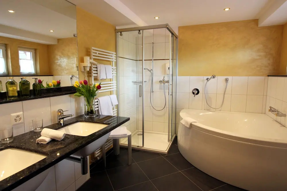 Suite with balcony