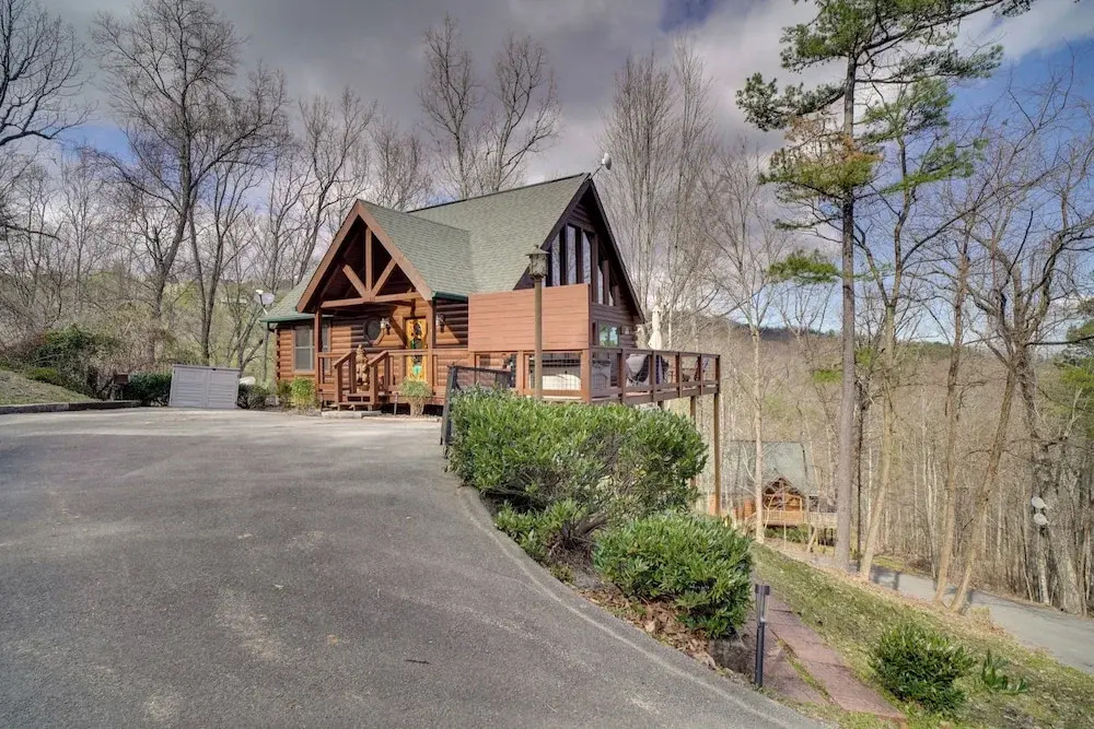 5 Mi to Smoky Mtn Natl Park: Hot Tub Haven!