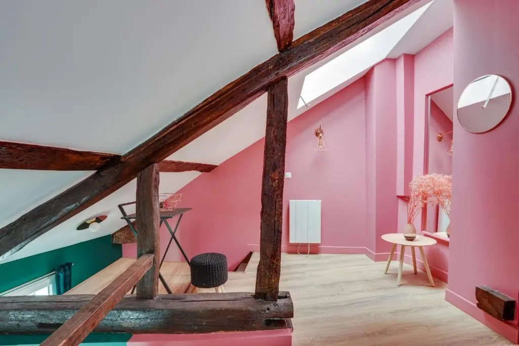 147 Suite Atmosphere, Nice Duplex, Paris Center
