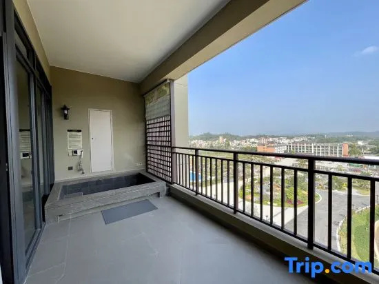 Balcony & Terrace