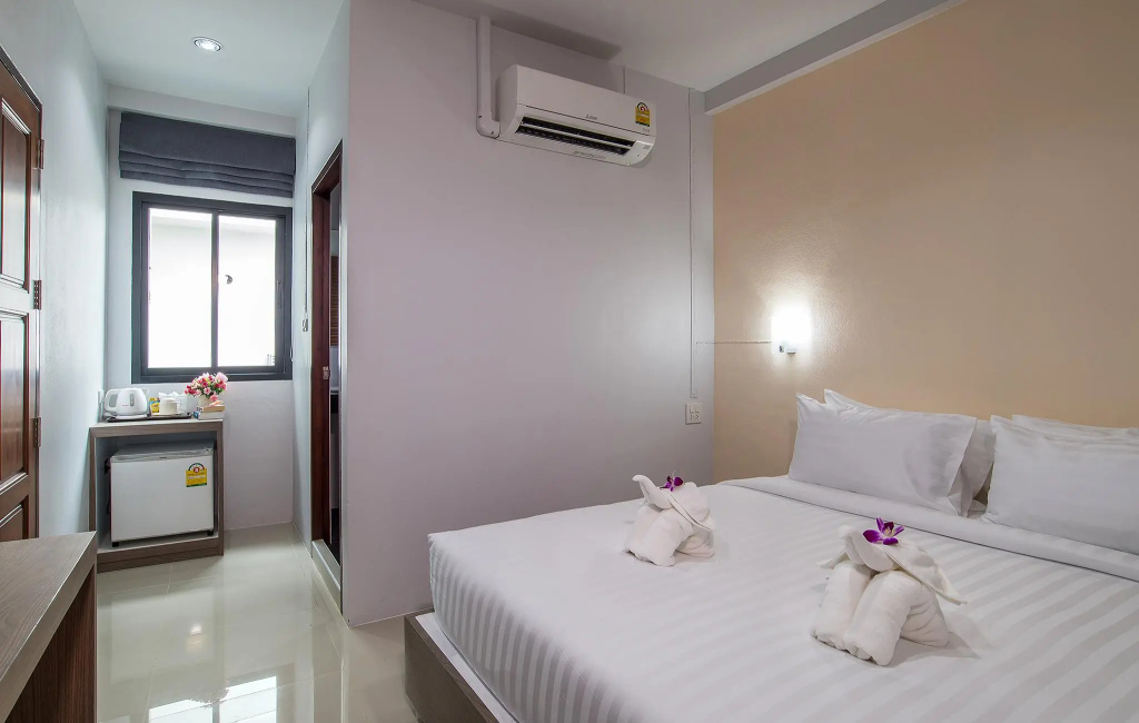 Superior Double room (full double bed)