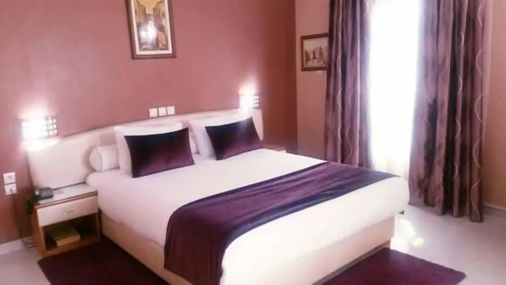 Hôtel Rania Belmadina - Chambres