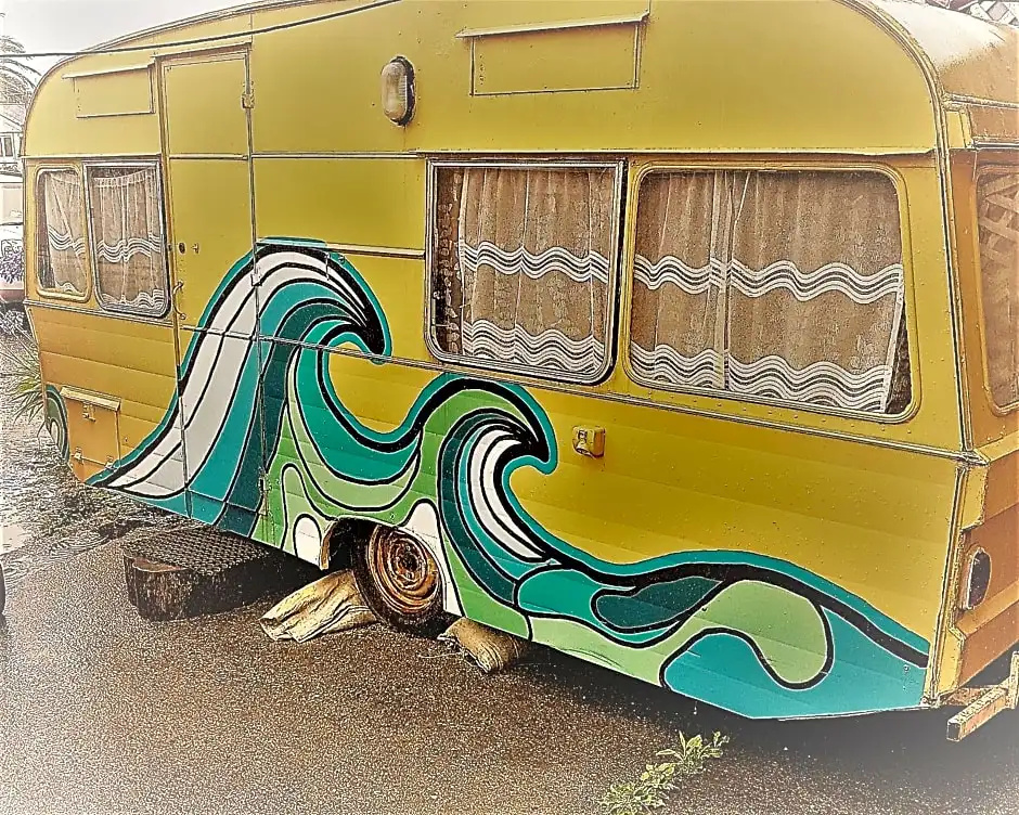 Dorm Bed in Caravan