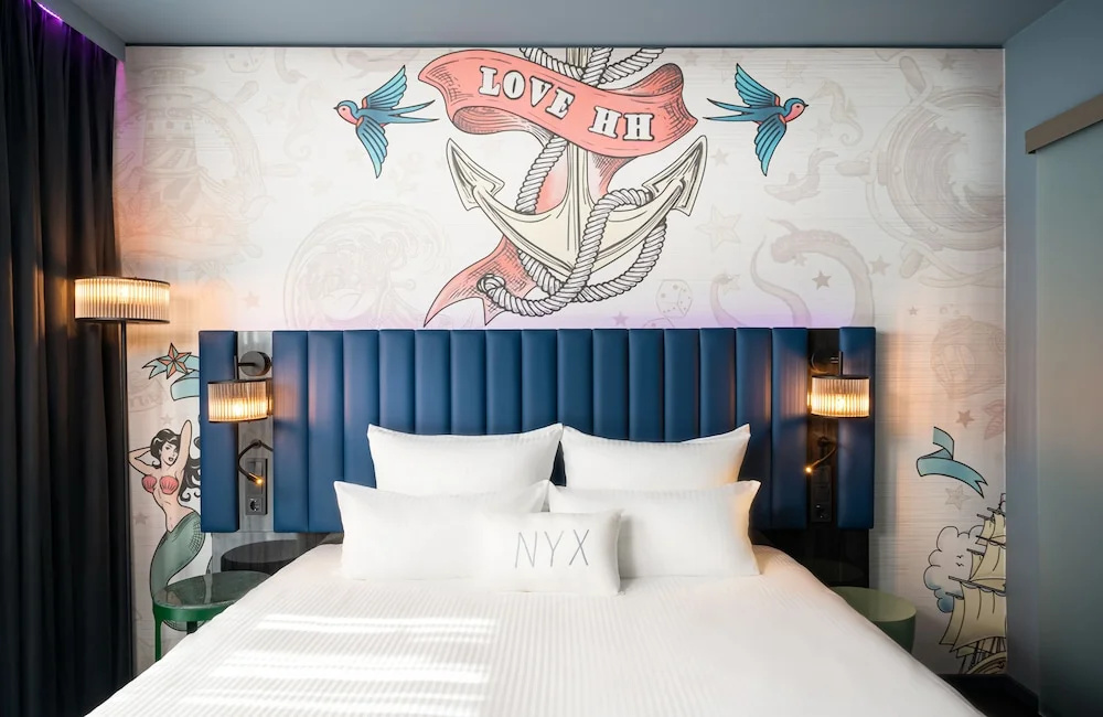 Space Double room (full double bed)