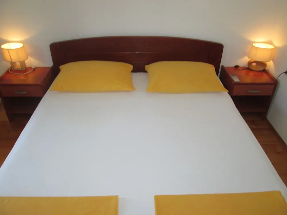 Standard Double room with balcony and with partial sea view (full double bed)