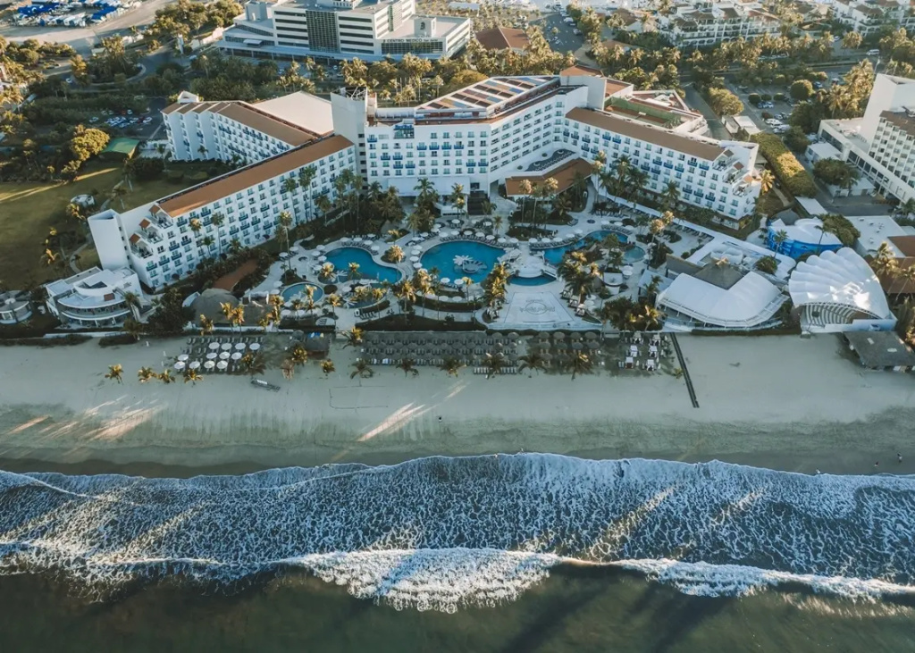 Beach & Waterfront