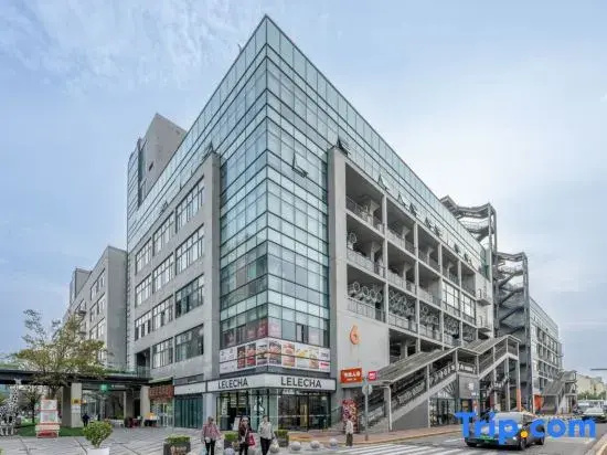 Fuling International Hotel (Yinggao West Road Subway Station Branch)