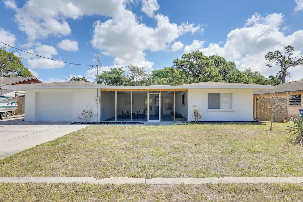 Dog-friendly Home w/ Patio & BBQ in Bradenton