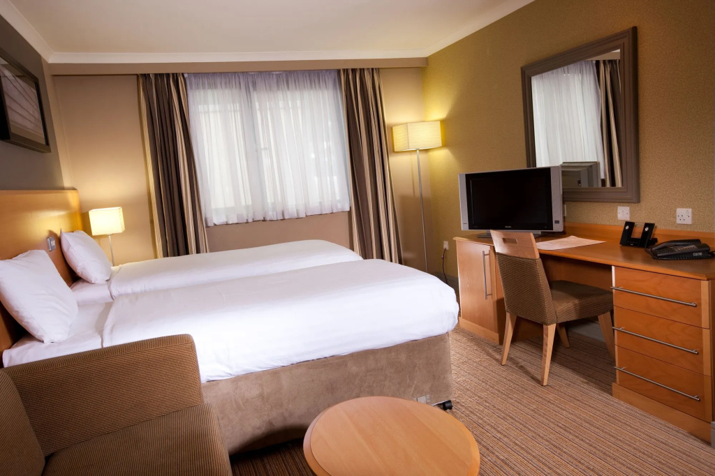 Village Hotel Swansea - Général