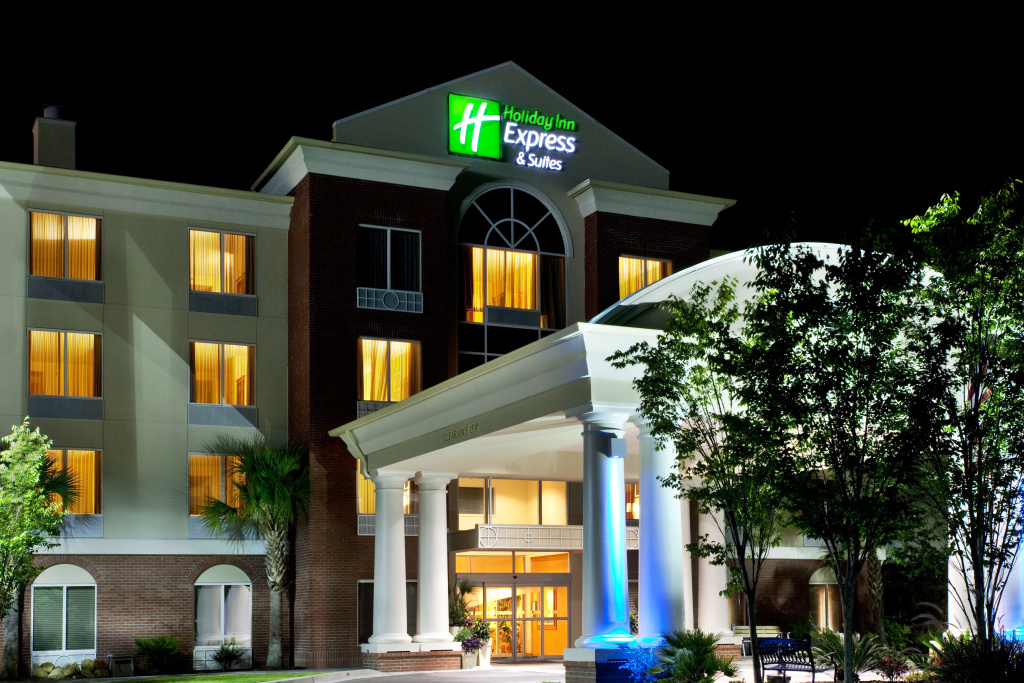 Holiday Inn Express Hotel & Suites Charleston-North by IHG