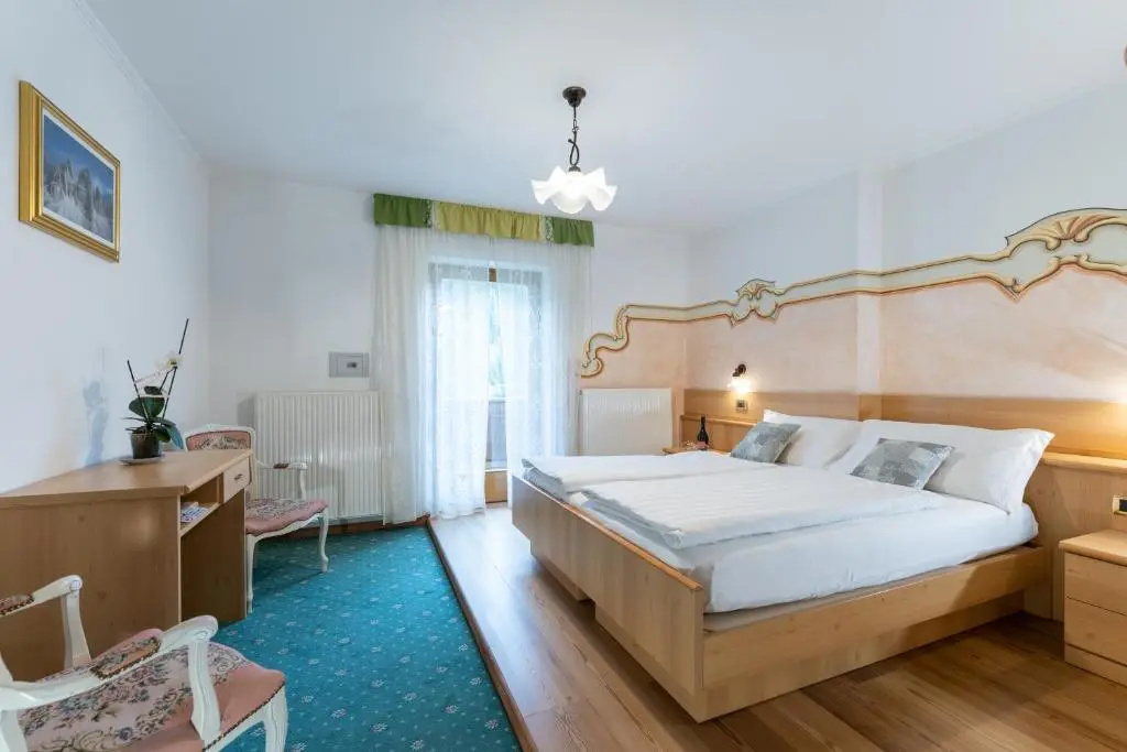 Standard Double room (full double bed)