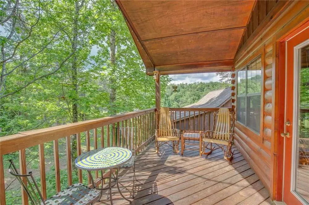Bear Escape, 1 Bedroom, Sleeps 4, Hot Tub, Pool Table, Jacuzzi Tub