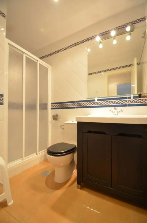 3 Bedrooms Apartment