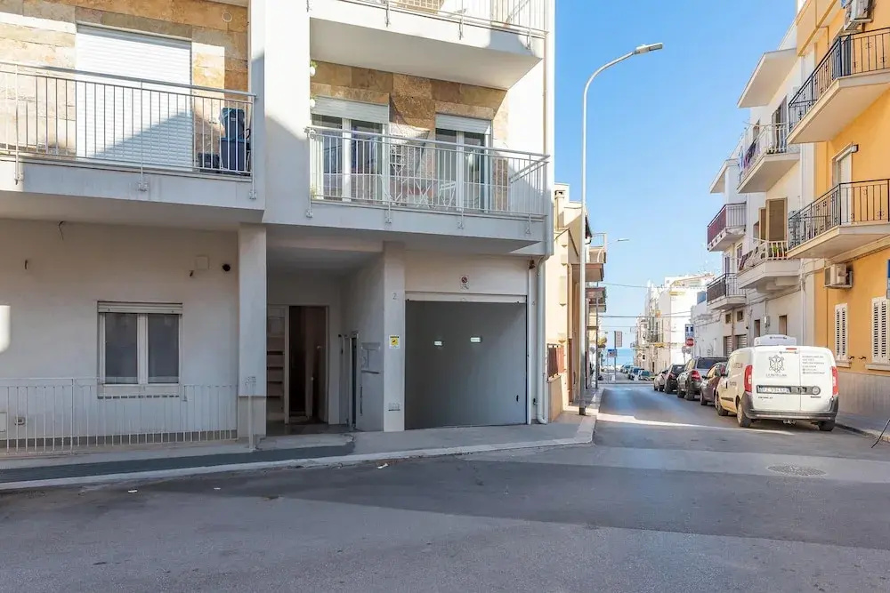 Marina Apartment 100m From Sea