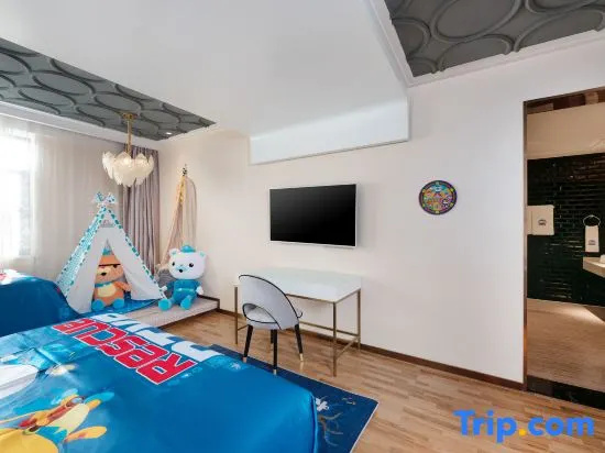 Standard Family room