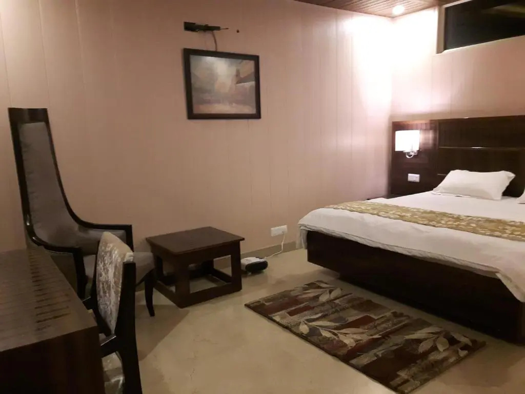 Economy room