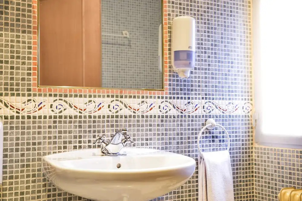 Cafe Bar Hotel Jefi - Chambres