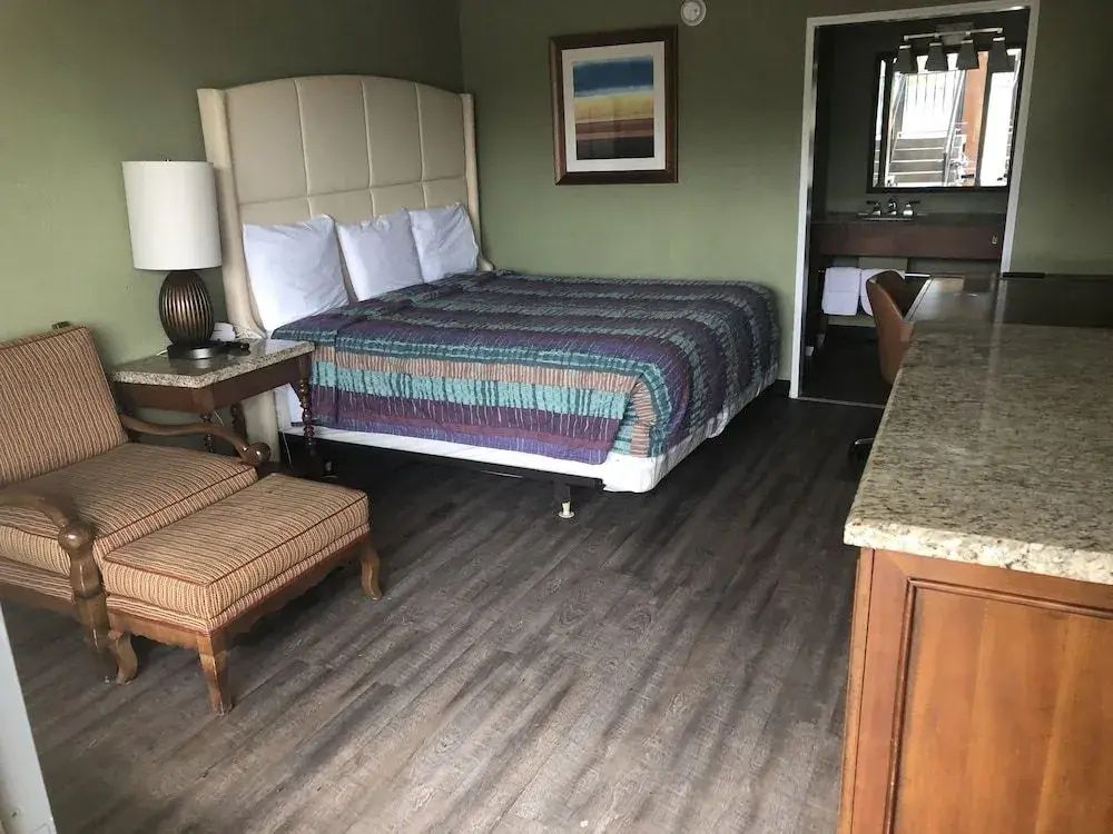 1St Place Hotel