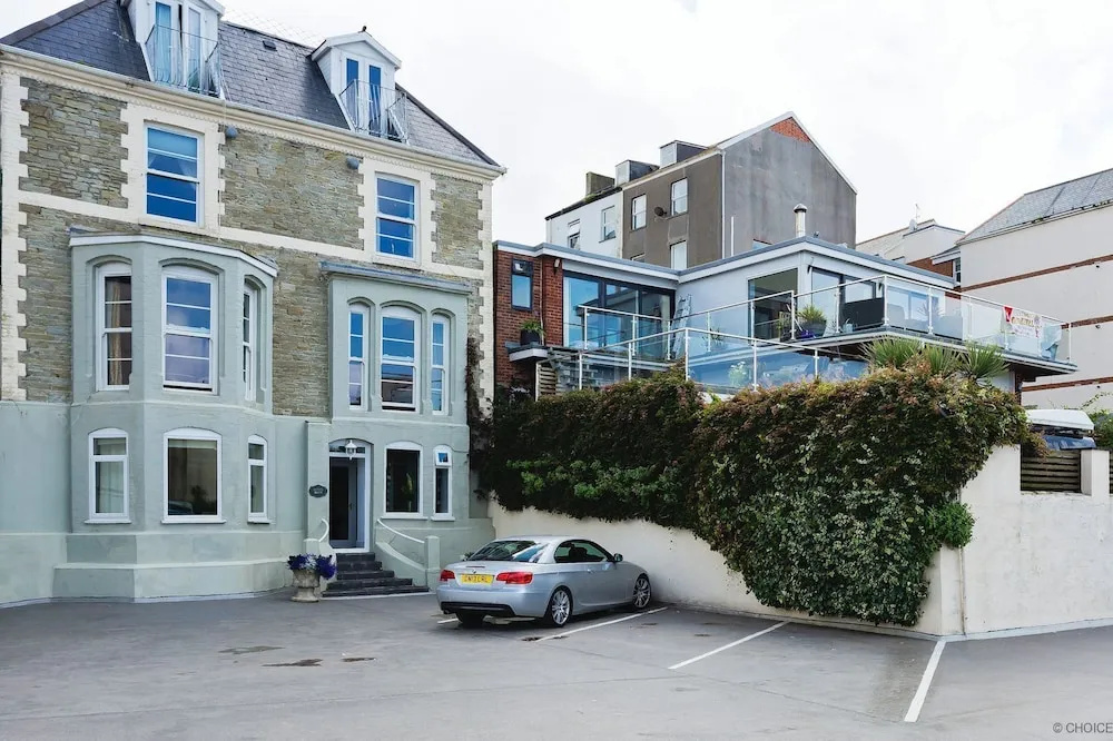 Ilfracombe Raphael 2 Bedrooms