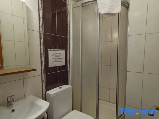Deluxe Double room with balcony (full double bed)