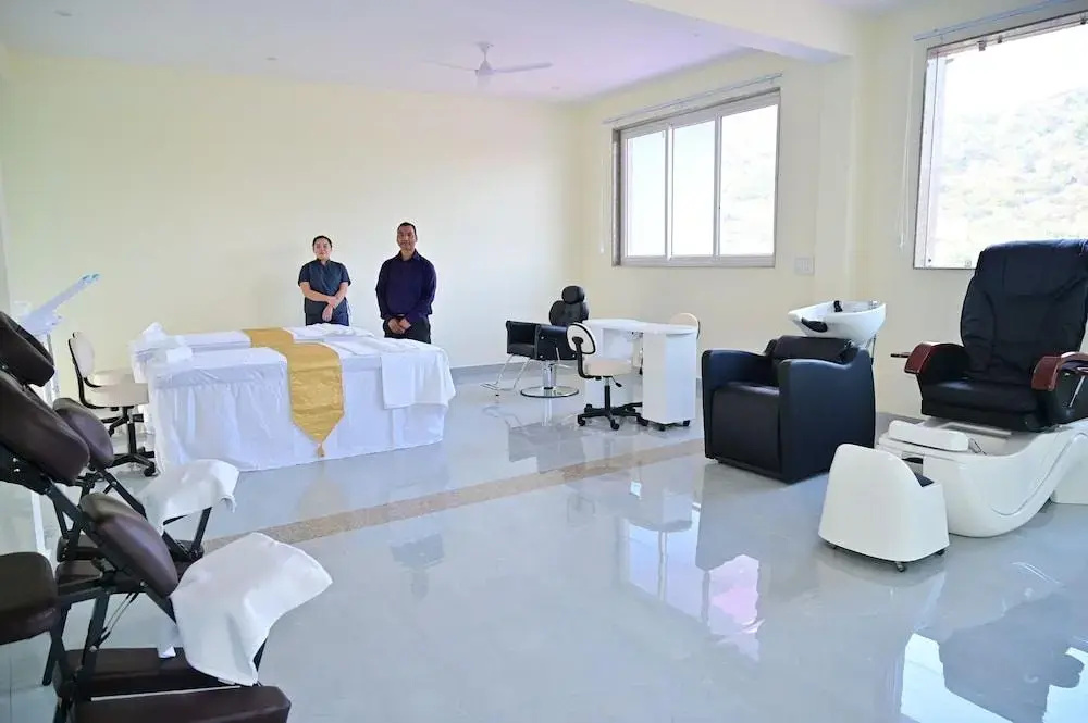 Hotel photo 11