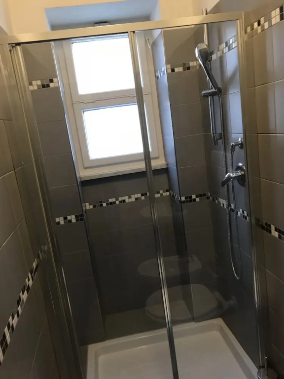 Standard Double room with city view (full double bed)