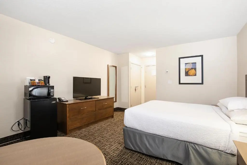 Ramada by Wyndham Kamloops - Chambres