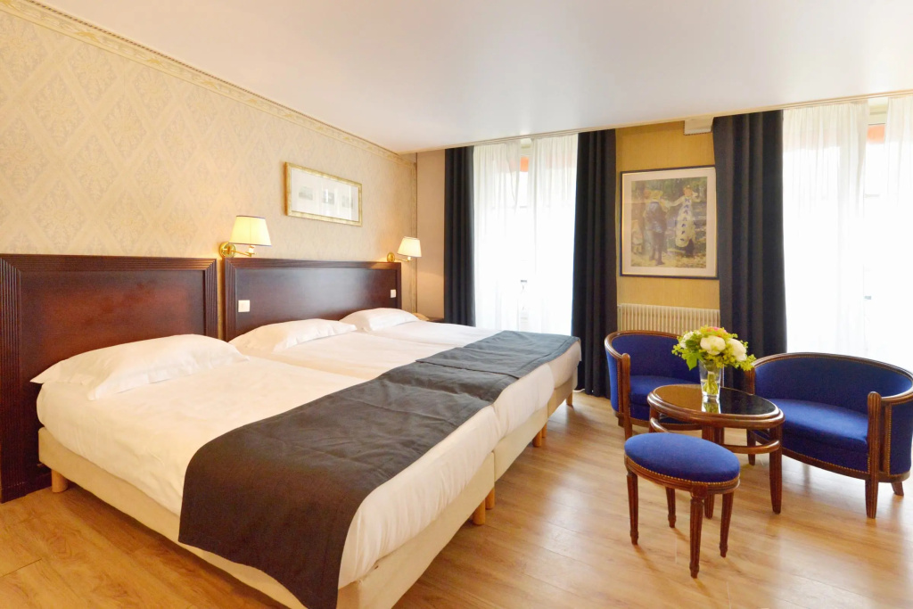 Отель Hotel Unic Renoir Saint Germain в Париже
