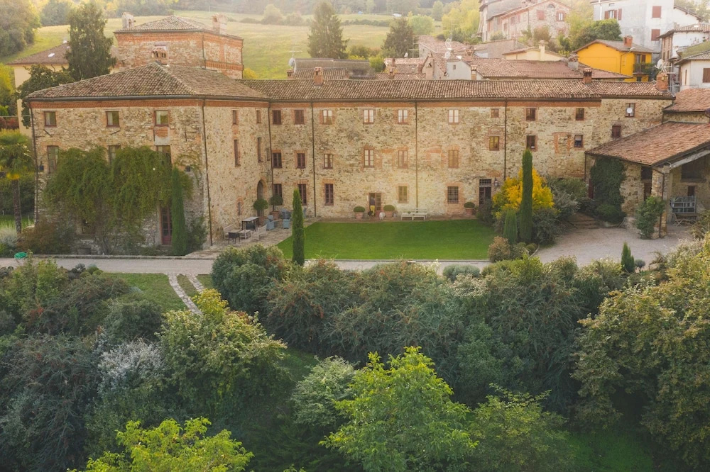 Castello Di Tassara