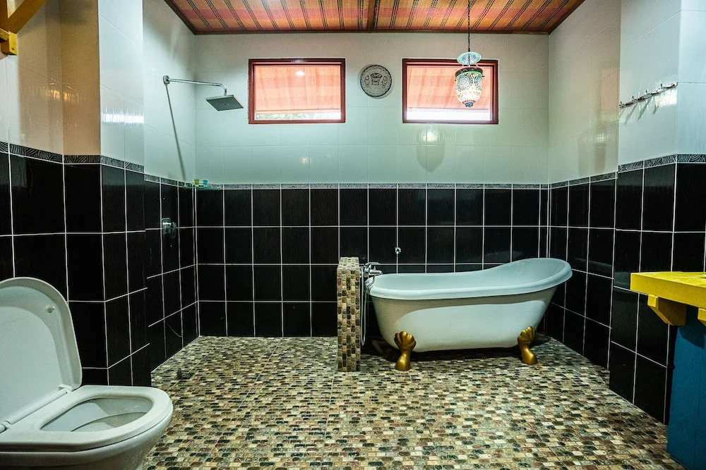 Lost Paradise Resort