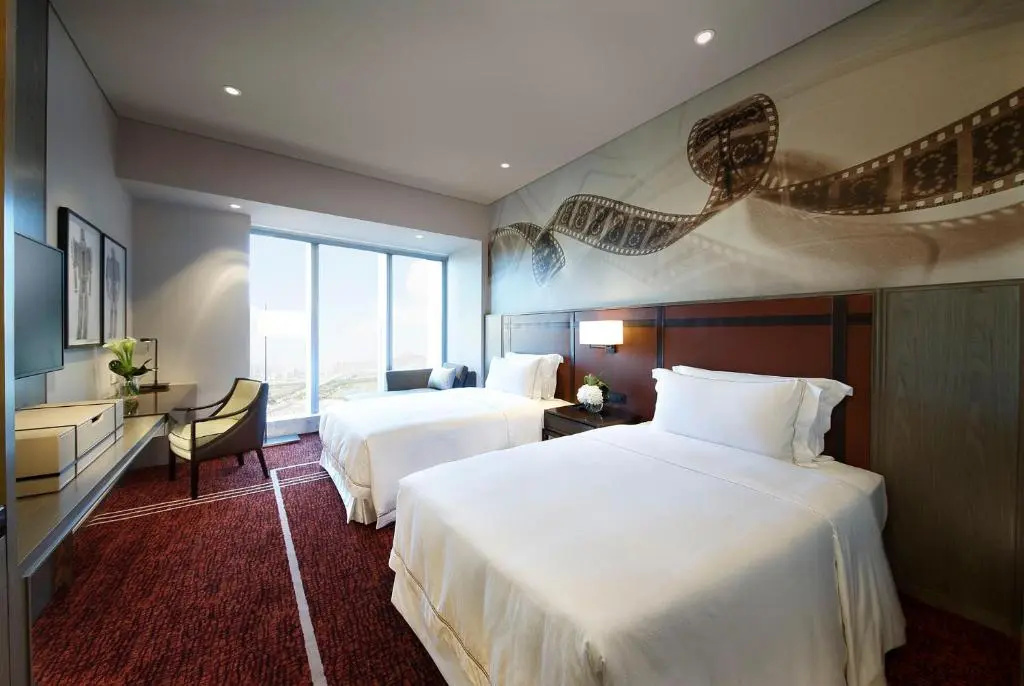Celebrity Double room (twin beds)
