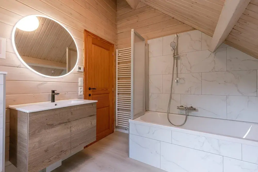 Huswell - Tranquil Retreat Cozy Chalet in the Heart of Urse - фото 7
