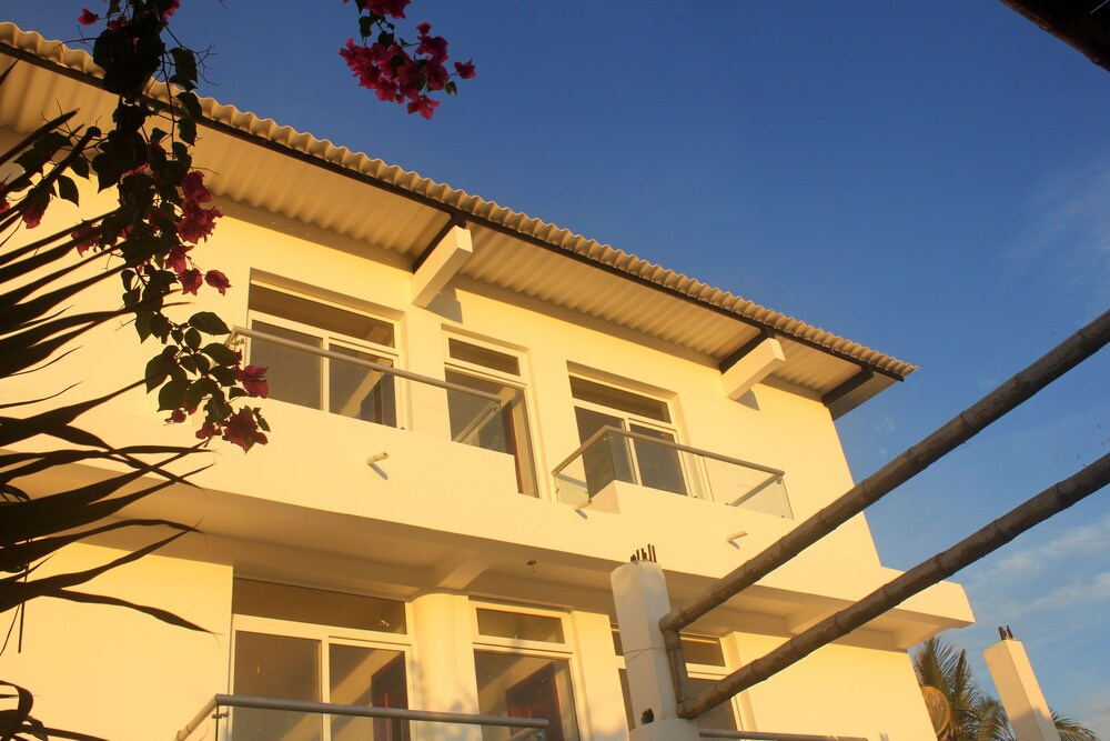 Hotel La Ría Playas