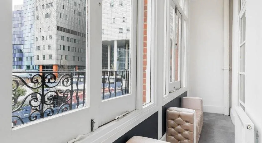 Balcony & Terrace
