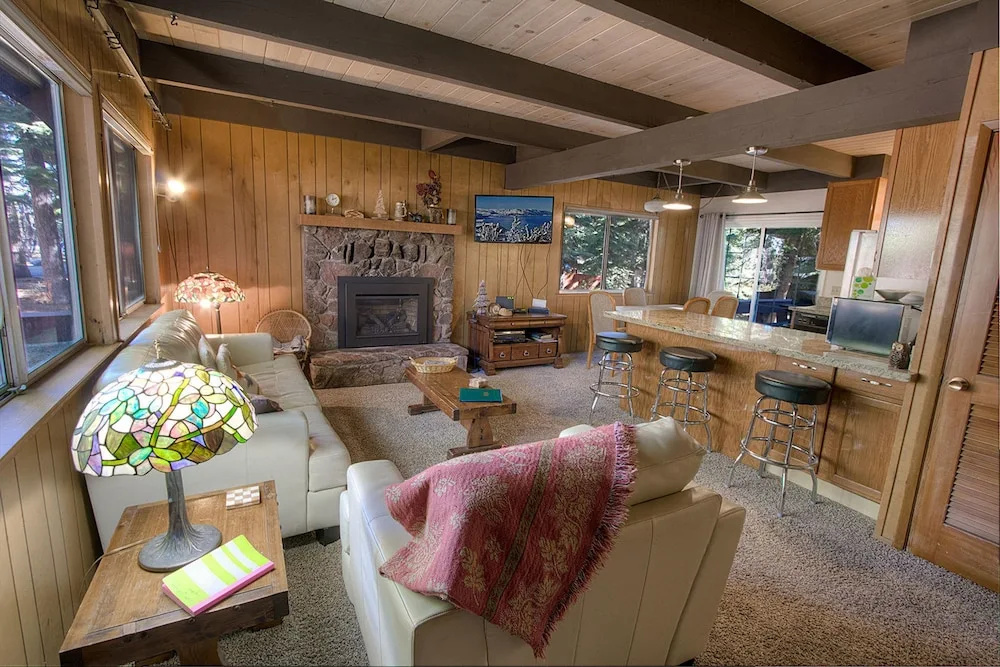 Skyline Divine by Lake Tahoe Accommodations