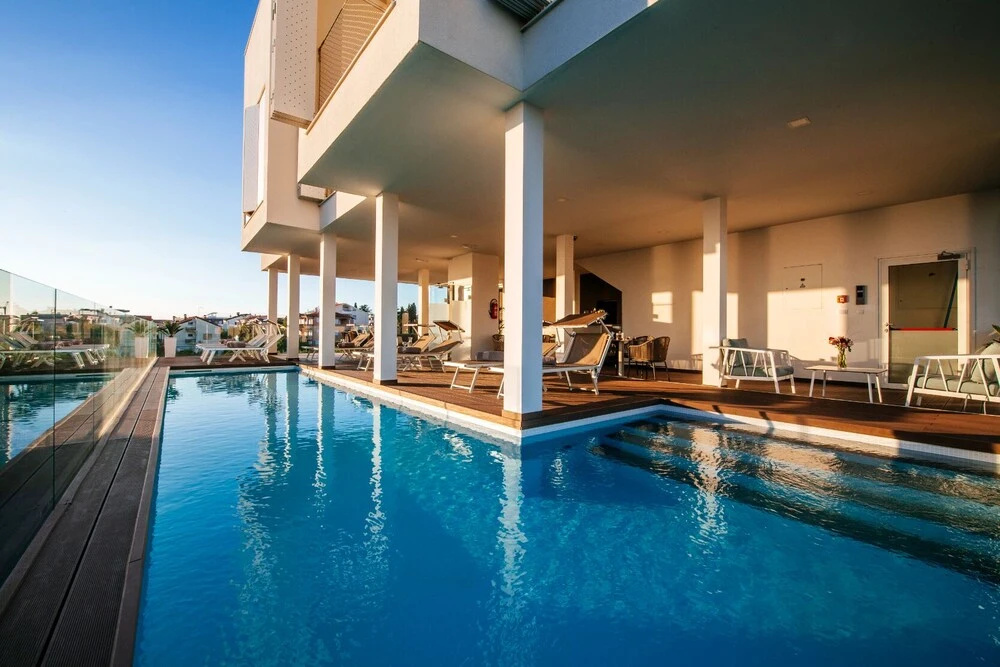 Beach & Waterfront