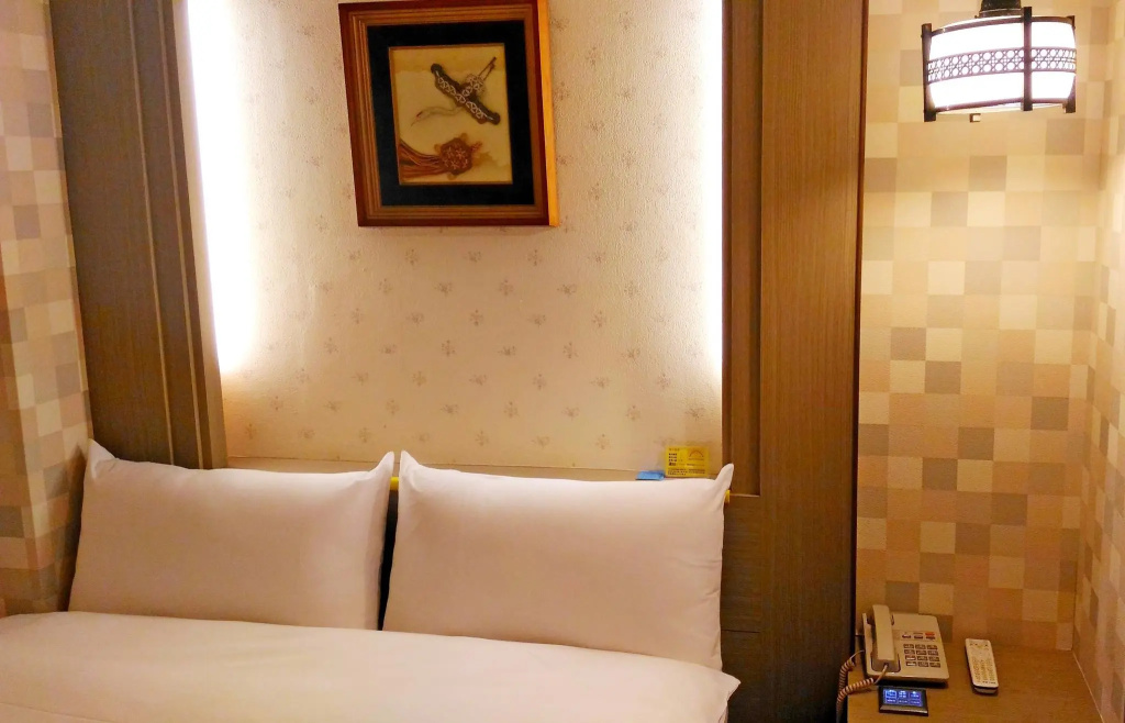 Yachuan Hotel - Chambres