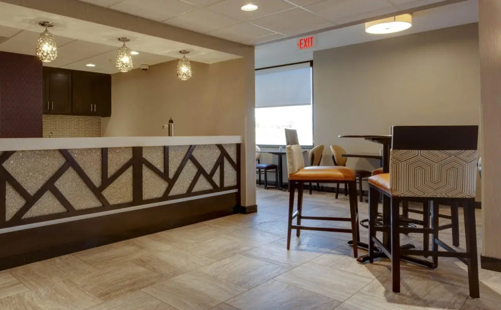 Drury Inn & Suites Kansas City Overland Park