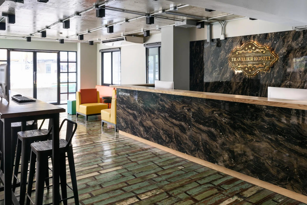 Travelier Hostel — фото