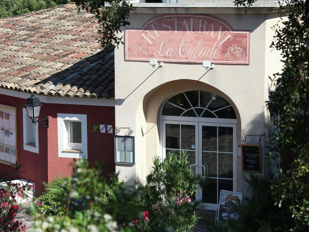 Cozy apartment in the beautiful fortified town Grimaud